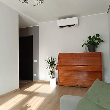 Live Like A Local Apartman